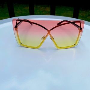 **NWOT** SOLD****Square One Women Sunglasses